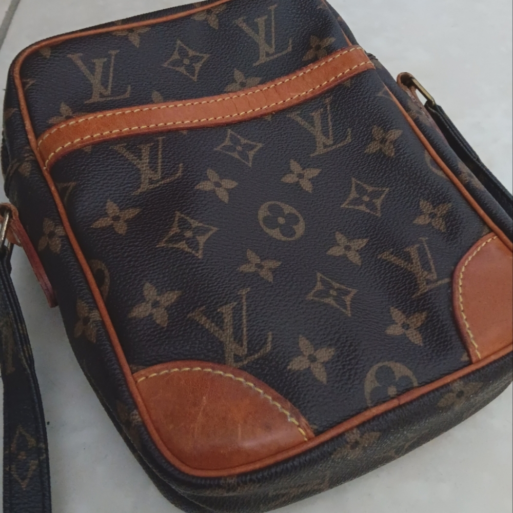 Louis Vuitton ✨️Danube PM Monogram Crossbody Bag UNISEX - Picture 12 of 17